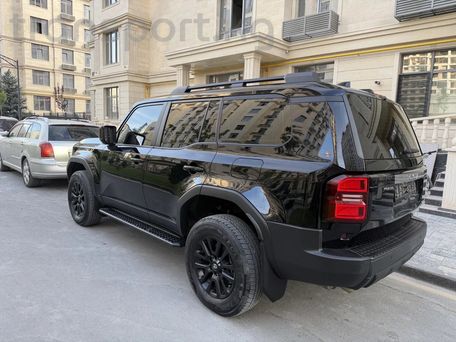 Toyota Land Cruiser Prado, 2025 — 照片 4