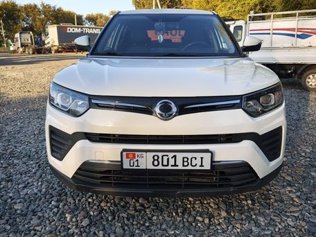 SsangYong Tivoli, 2020 — photo 10
