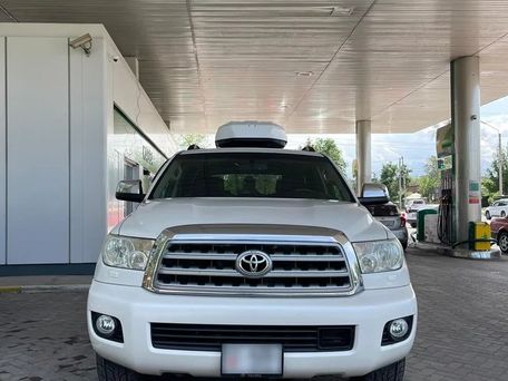 Toyota Sequoia, 2009 — 照片 1