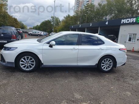 Toyota Camry, 2021 — photo 2