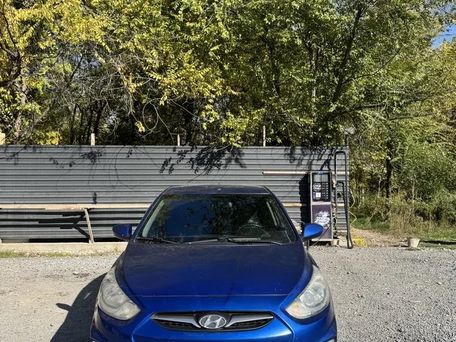 Hyundai Solaris, 2011 — photo 1