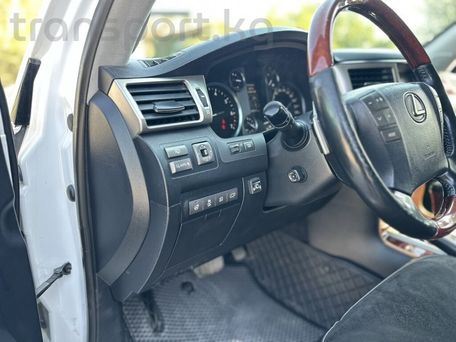 Lexus LX, 2012 — photo 11