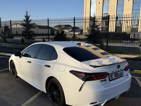 Toyota Camry, 2022 — сүрөт 2