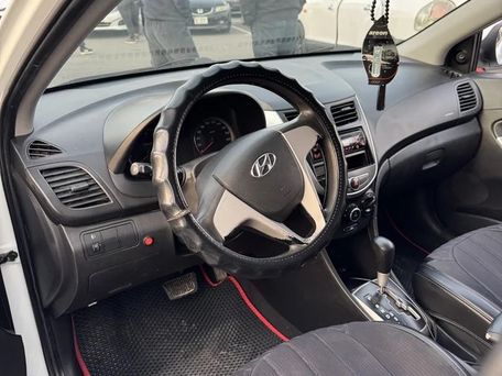Hyundai Solaris, 2013 — 照片 8