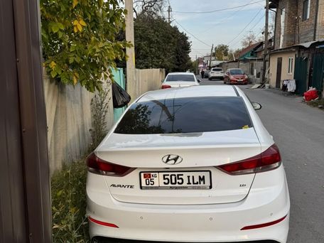 Hyundai Avante, 2018 — 照片 3