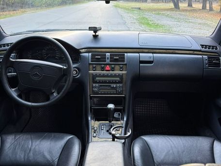 Mercedes-Benz E-Класс, 1996 — сүрөт 8