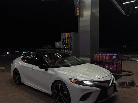 Toyota Camry, 2019 — photo 2