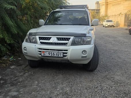 Mitsubishi Pajero, 2004 — 照片 2