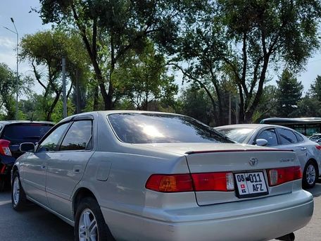 Toyota Camry, 2000 — сүрөт 7