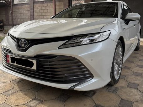 Toyota Camry, 2019 — photo 2