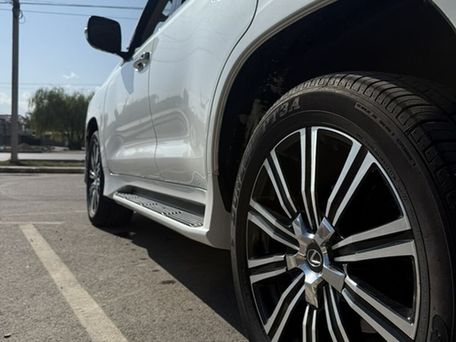 Lexus LX, 2017 — 照片 5