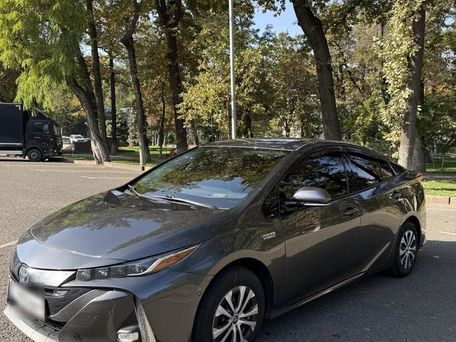 Toyota Prius c, 2019 — сүрөт 1