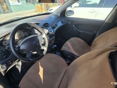 Ford Focus, 2001 — photo 12