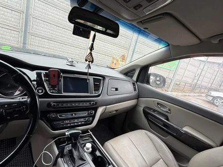 Kia Carnival, 2017 — фото 8