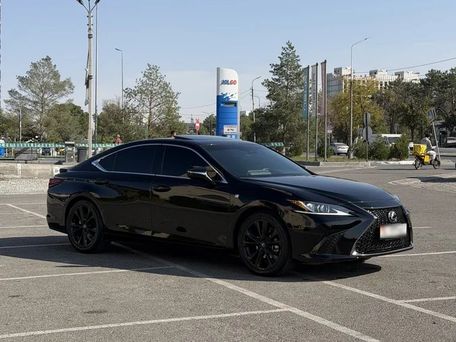 Lexus ES, 2022 — photo 2