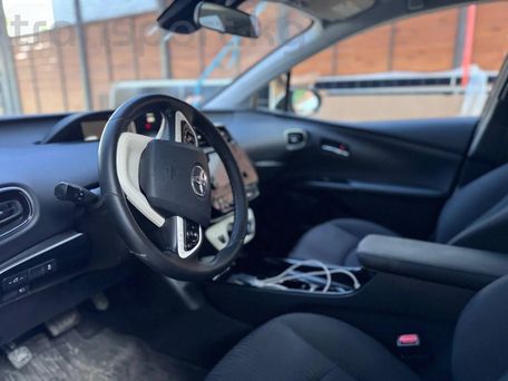 Toyota Prius, 2018 — 照片 8