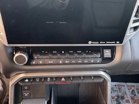 Toyota Tundra, 2022 — photo 6