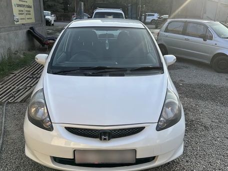 Honda Fit, 2004 — photo 1