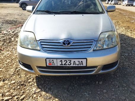 Toyota Corolla, 2004 — 照片 2