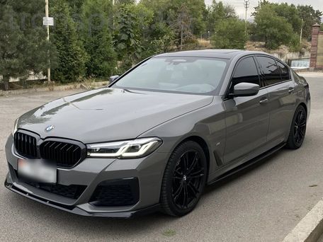 BMW 5 серии, 2021 — 照片 2