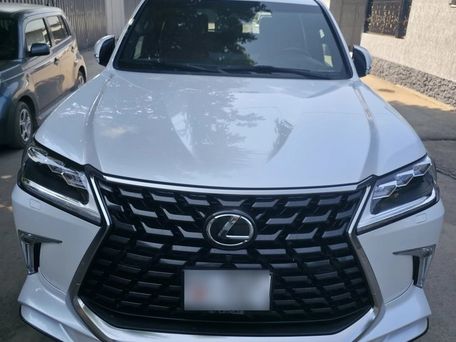 Lexus LX, 2021
