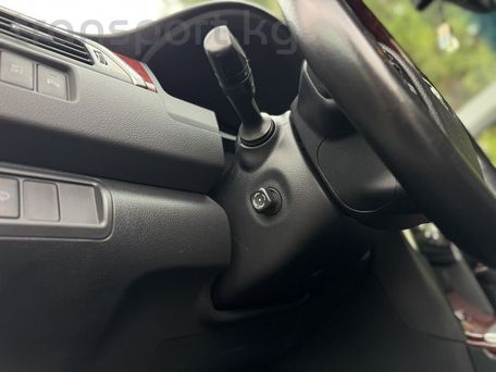 Toyota Camry, 2012 — 照片 8