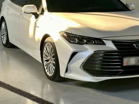 Toyota Avalon, 2019 — фото 1