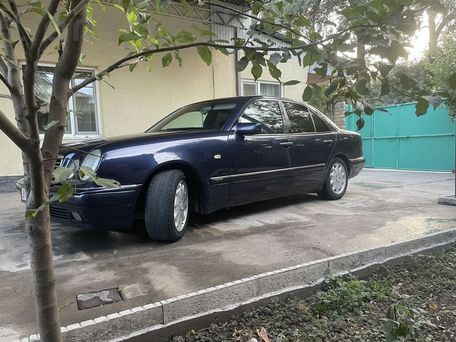 Mercedes-Benz E-Класс, 1996 — photo 1