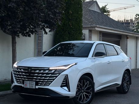 Changan UNI-Z, 2025 — 照片 1