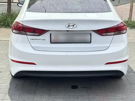 Hyundai Avante, 2017 — сүрөт 10