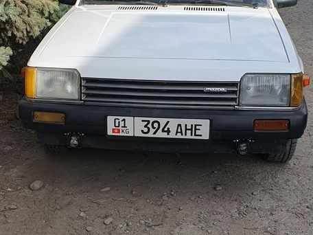 Mazda 323, 1983 — сүрөт 1