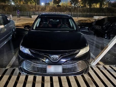 Toyota Camry, 2018 — фото 1