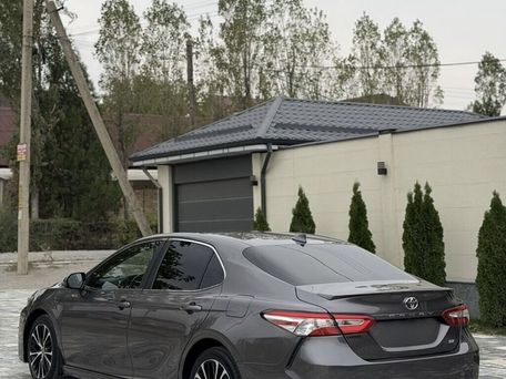 Toyota Camry, 2020 — 照片 4