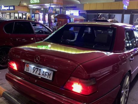 Mercedes-Benz W124, 1994 — photo 7