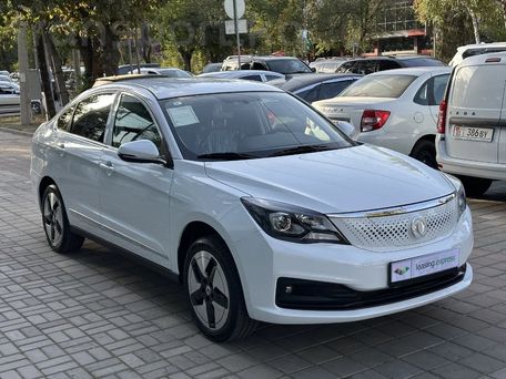 Dongfeng Aeolus E70, 2025 — фото 3