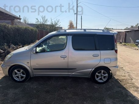 Toyota Yaris Verso, 2004 — 照片 7