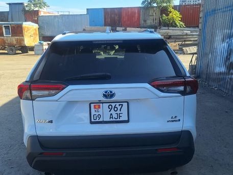 Toyota RAV4, 2021 — сүрөт 3