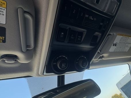 Toyota 4Runner, 2019 — фото 10