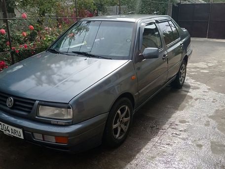 Volkswagen Vento, 1996 — 照片 7