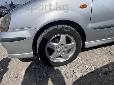 Nissan Almera Tino, 2003 — 照片 4