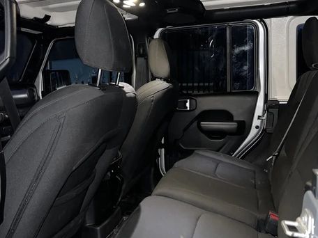 Jeep Wrangler, 2023 — 照片 9