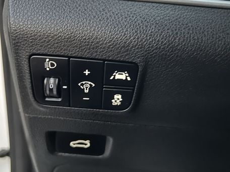 Kia K5, 2021 — photo 17