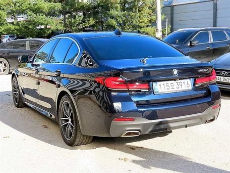 BMW 5 серии, 2021 — 照片 2