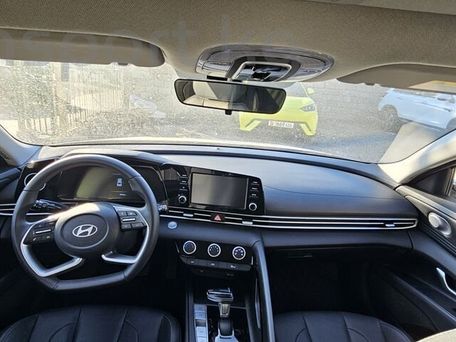 Hyundai Elantra, 2024 — 照片 5