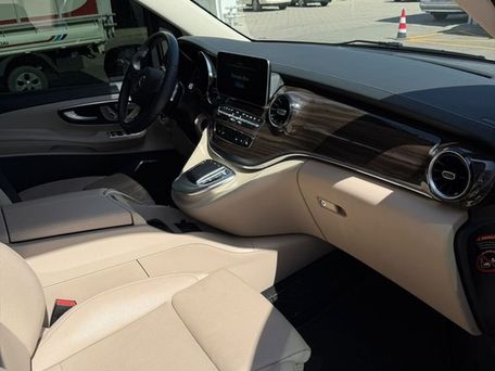 Mercedes-Benz V-Класс, 2024 — photo 13