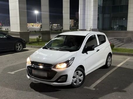 Chevrolet Spark, 2020 — фото 1