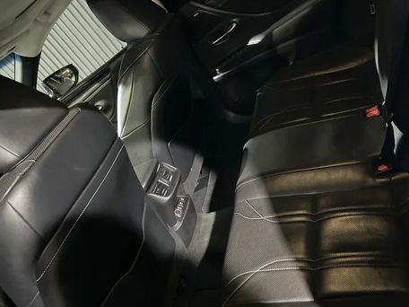 Lexus ES, 2019 — 照片 12