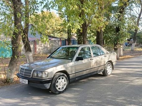 Mercedes-Benz 190 (W201), 1984 — фото 6