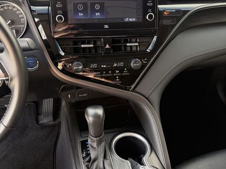 Toyota Camry, 2021 — фото 16