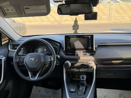 Toyota RAV4, 2020 — сүрөт 10